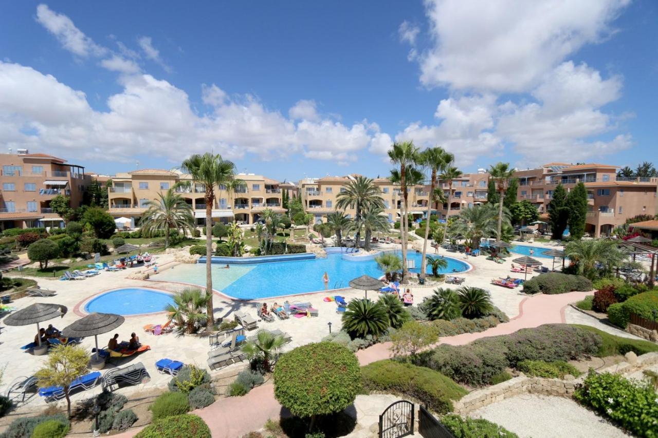 דירות Paphos Limnaria Gardens B מראה חיצוני תמונה