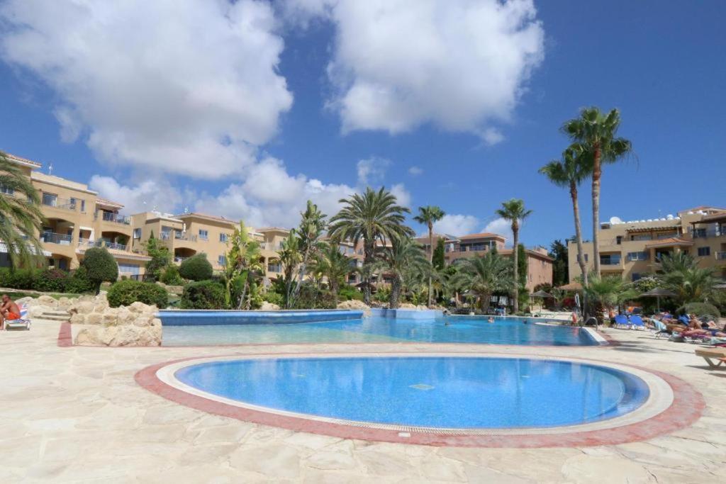 דירות Paphos Limnaria Gardens B מראה חיצוני תמונה